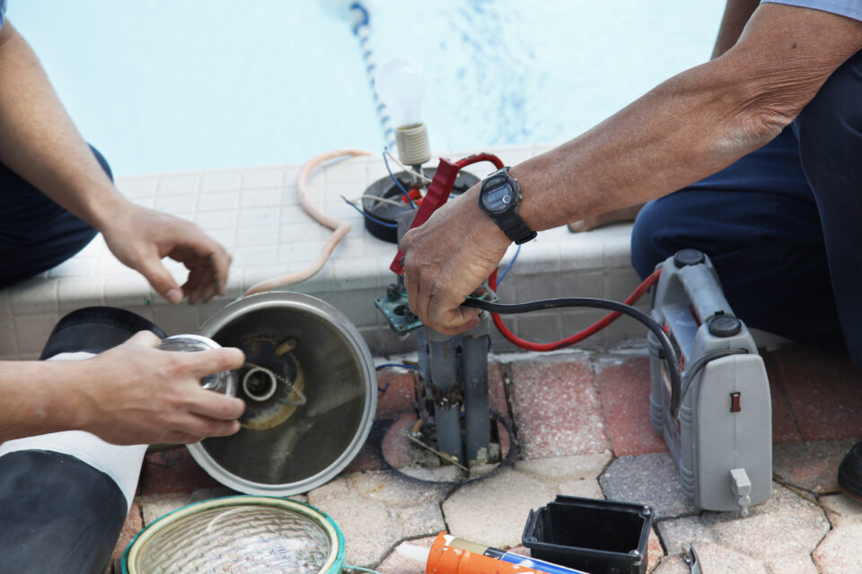 Company Versus Solo Options for Swimming Pool Motor Repair