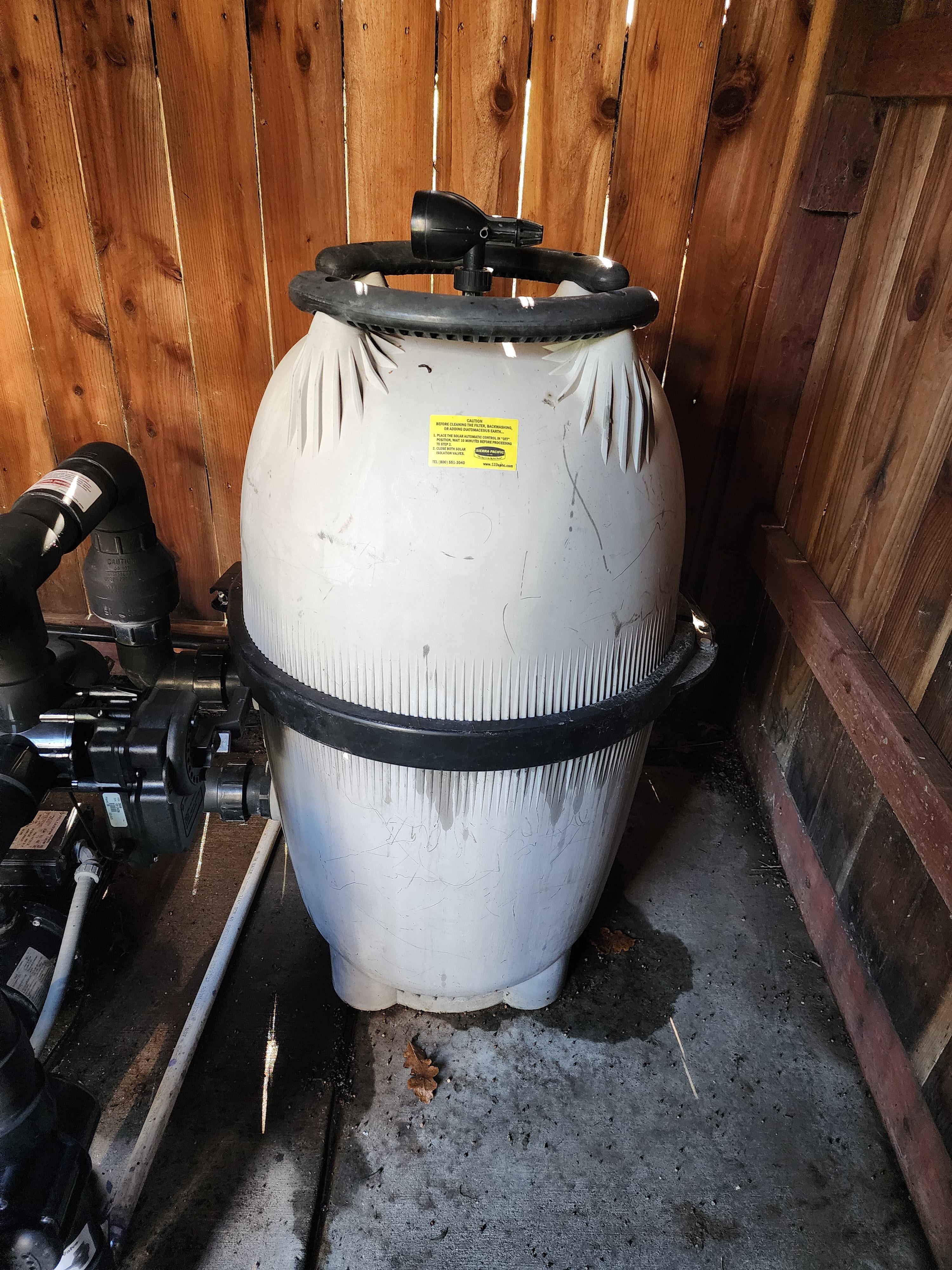 pool filter housing leaking