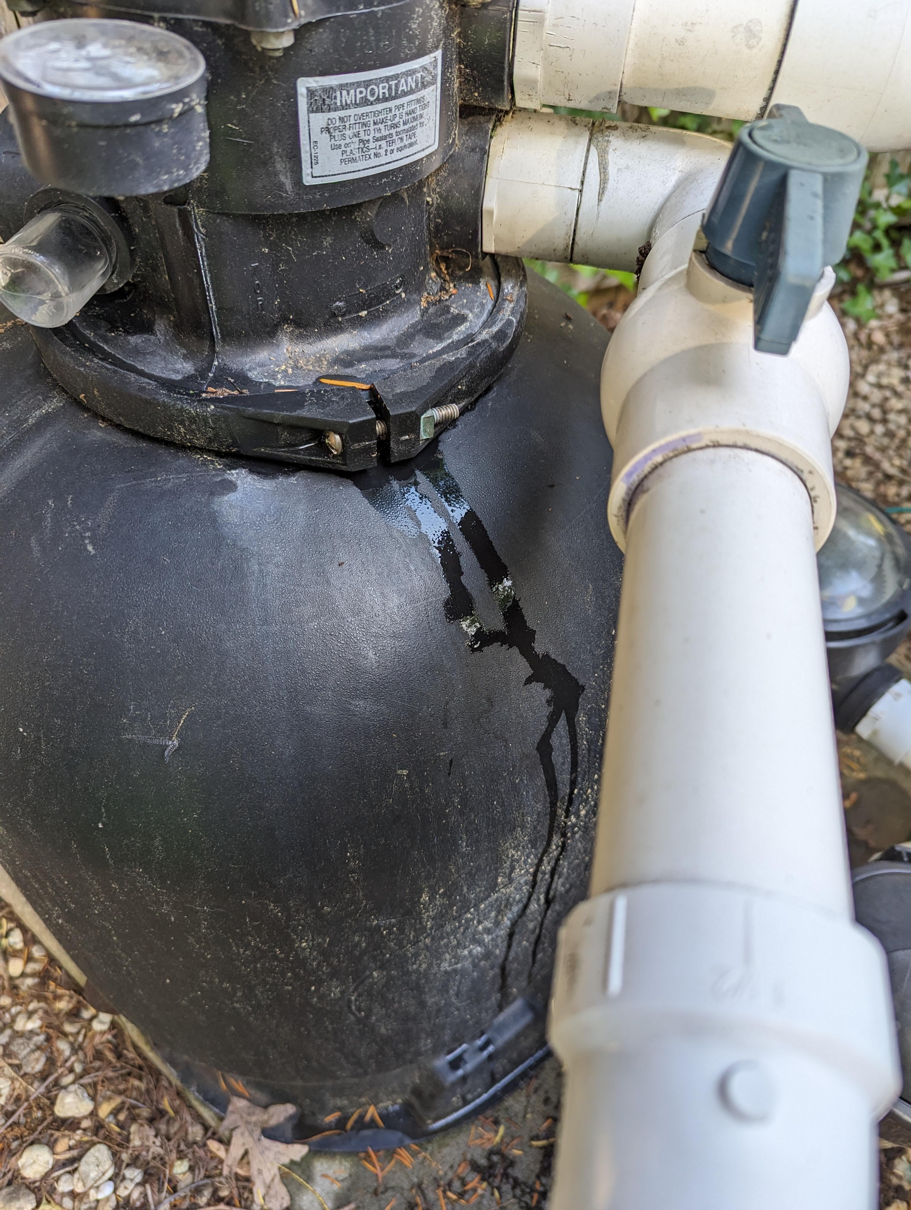 hayward sand filter leaking from top (2)