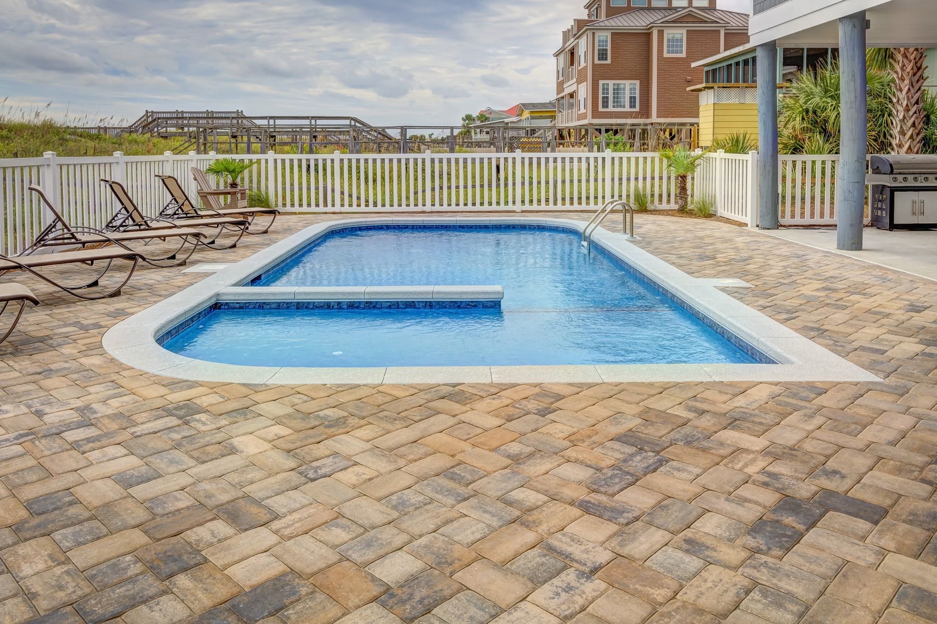 hayward vs pentair pool heater